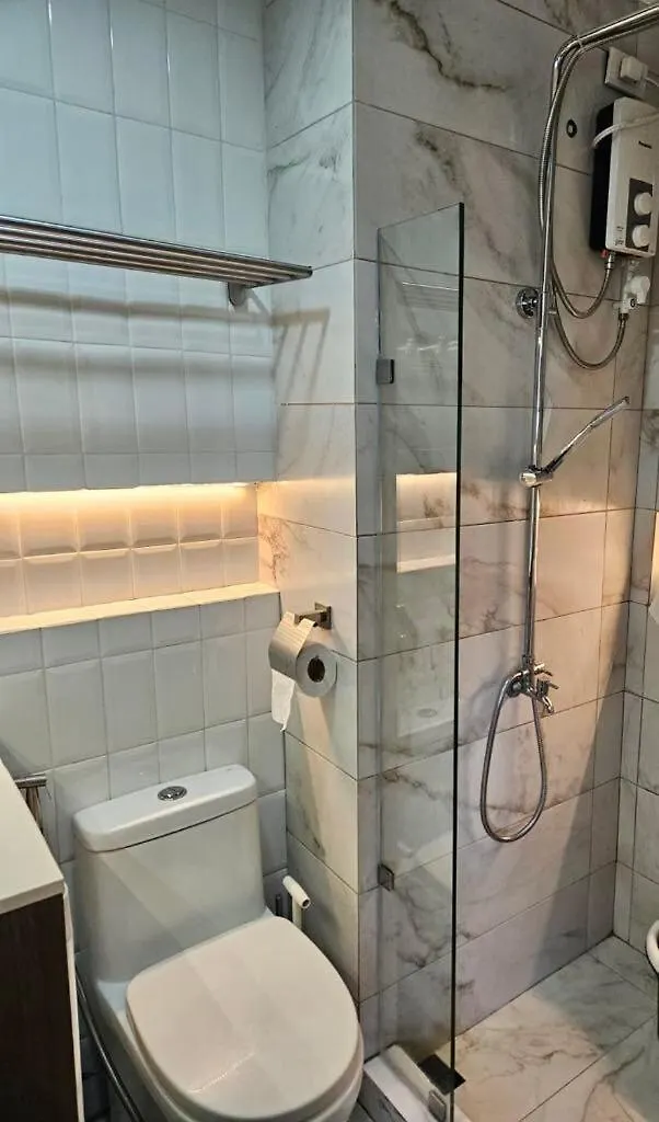 Condo In Coast Residences, Pasay City Manila