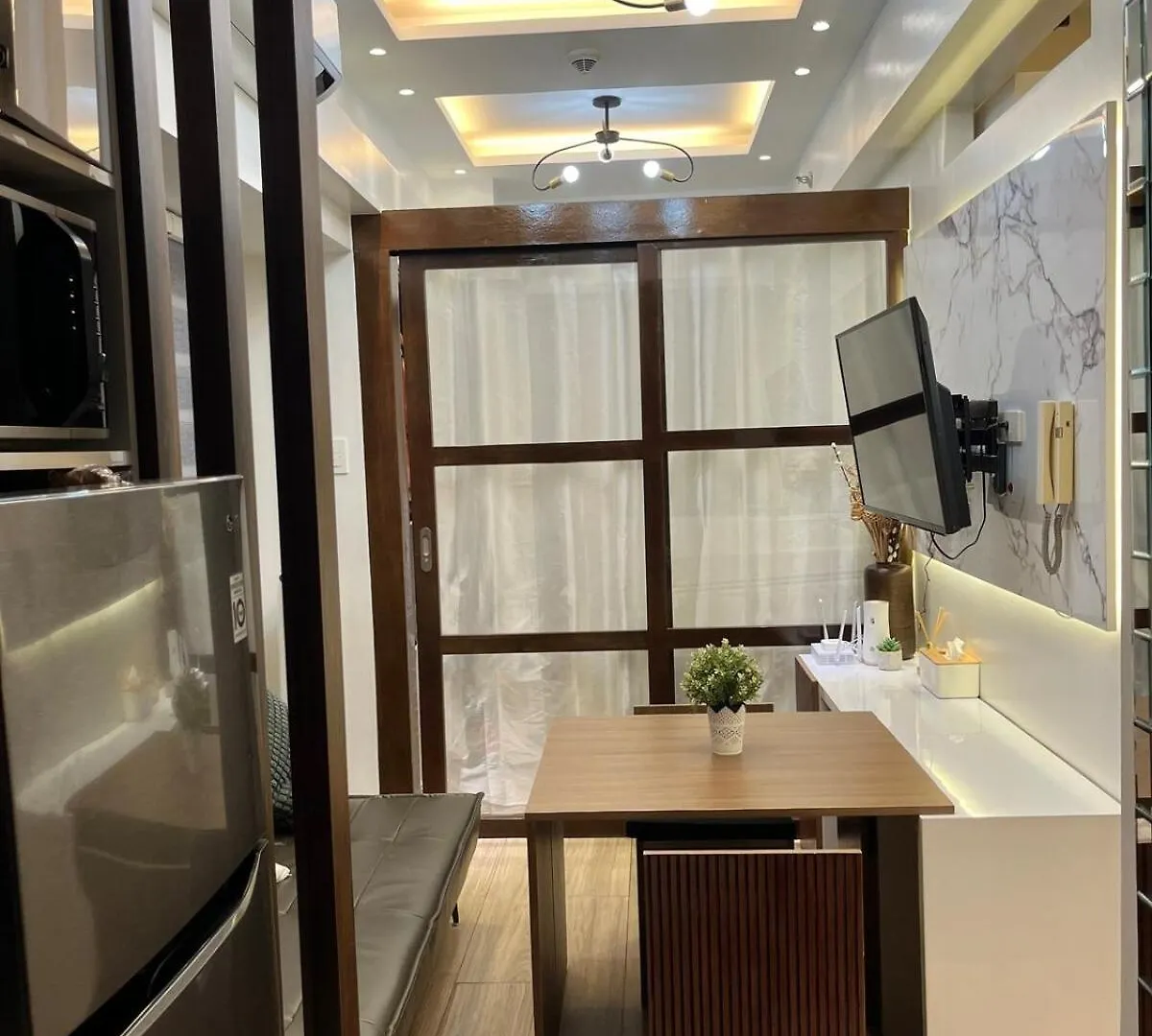 Condo In Coast Residences, Pasay City Manila