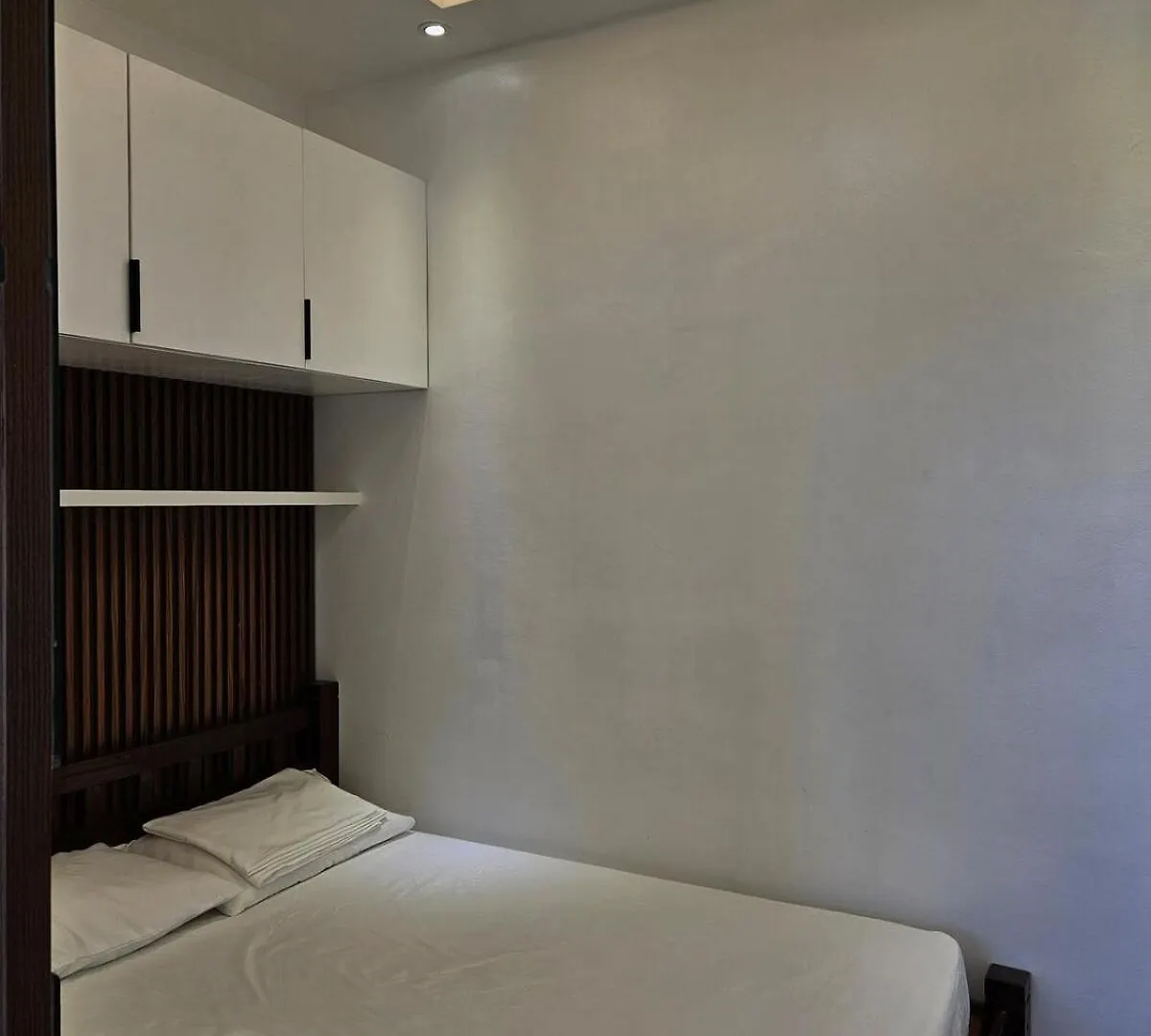 Condo In Coast Residences, Pasay City Manila